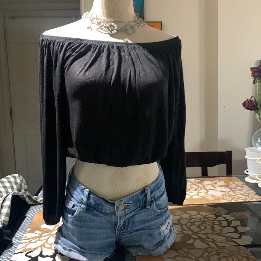 Mezzanine off shoulder tops